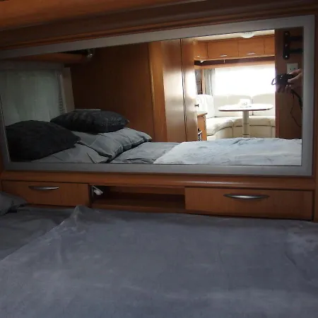 Przyczepa Mikiego Camping
