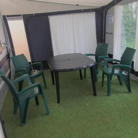 Przyczepa Mikiego Camping