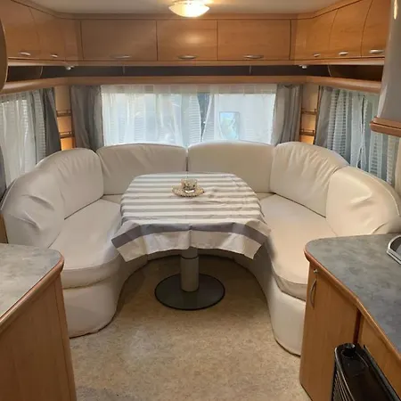 Przyczepa Mikiego Camping *
